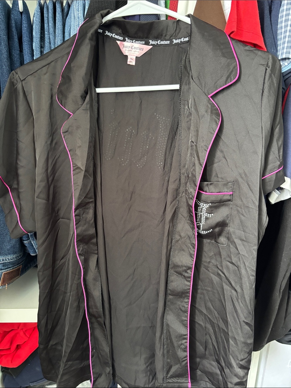 Juicy Couture Black Satin Short Sleeve Pajama Set with Pink Piping